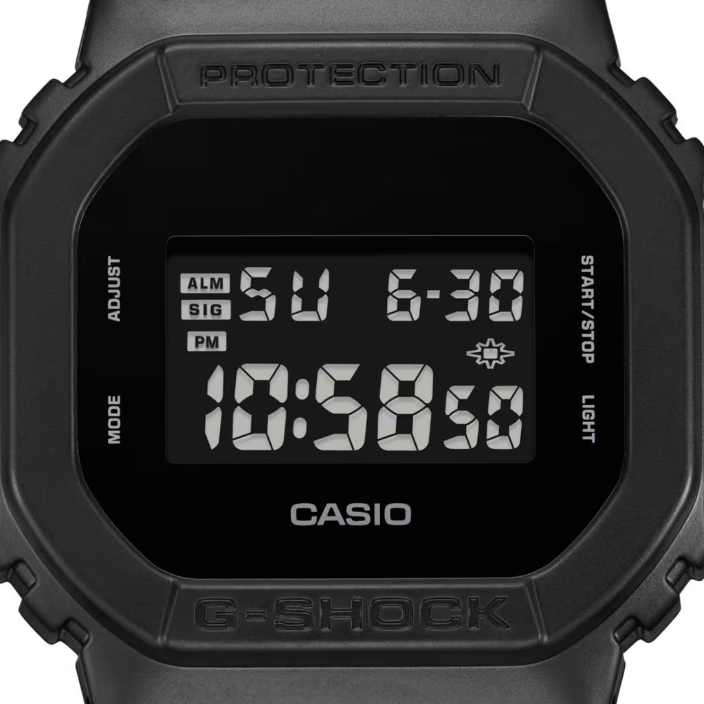 CASIO G-SHOCK DW-5600UBB-1