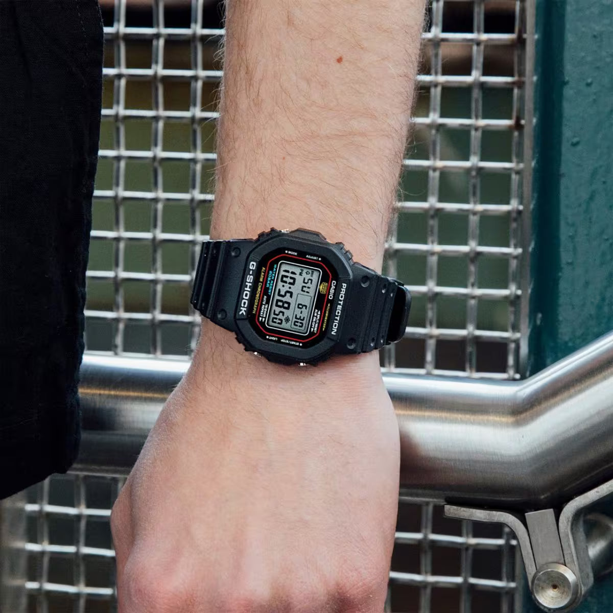 CASIO G-SHOCK DW-5600RL-1