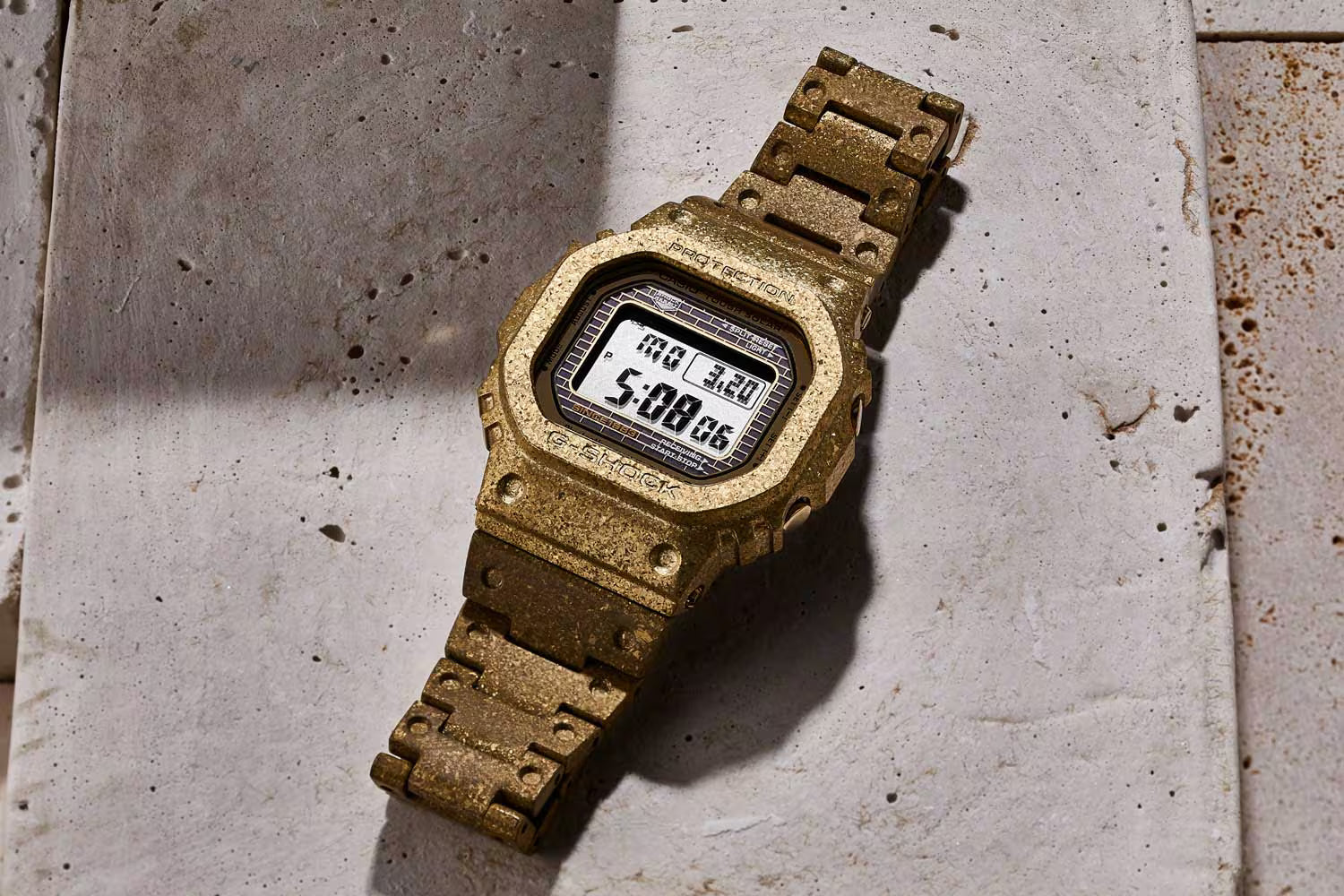 CASIO G-SHOCK GMW-B5000PG-9 40th Anniversary Limited Edition