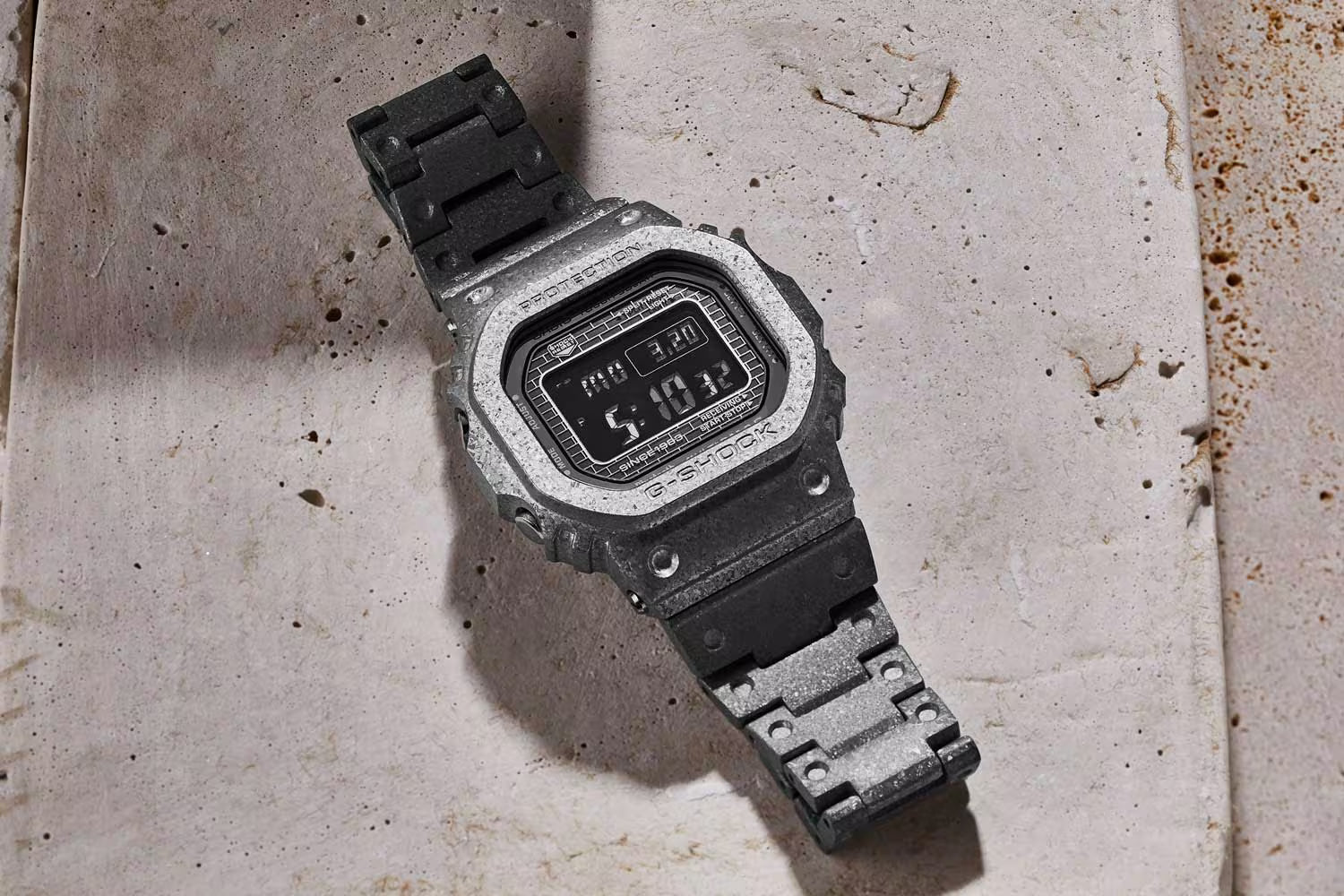 CASIO G-SHOCK GMW-B5000PS-1 40th Anniversary Limited Edition